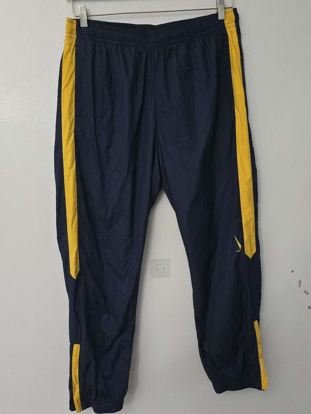 Nike SB Shield Track Pants Swoosh Blue Yellow Skate Zip Leg Jogger Size L *read